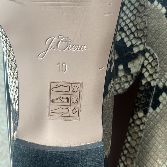 NIB Snake Print loafers Sz 10 - Picture 3 of 4